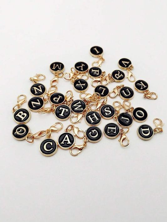 SHEIN سلسلة مفاتيح باللون الأسود