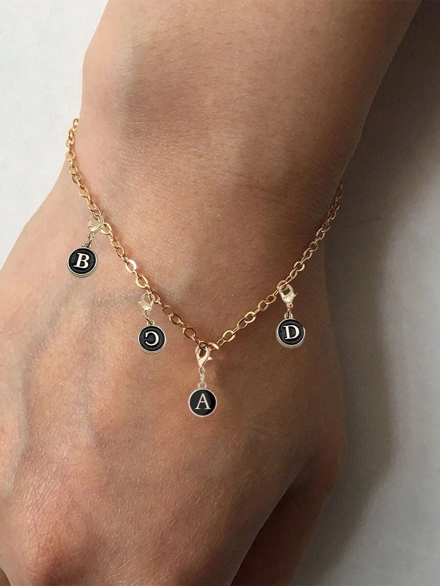 SHEIN سلسلة مفاتيح باللون الأسود