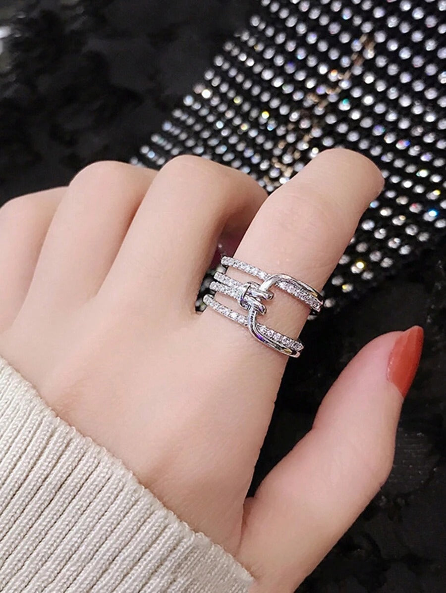 SHEIN خاتم أنيق مرصع بزركونيا بطراز بسيط
