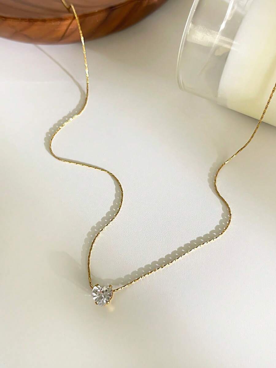 SHEIN قلادة ذهبية بفولاذ مقاوم للصدأ وحجر الراين