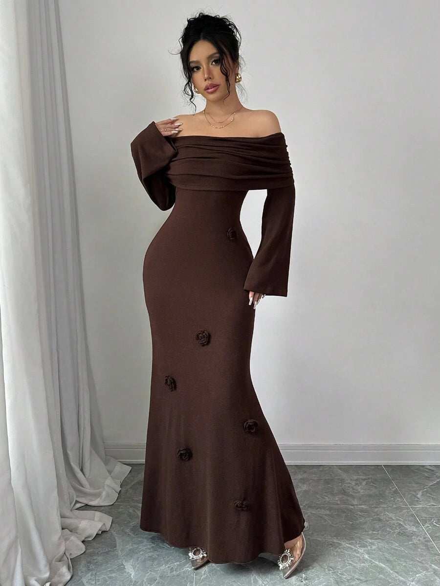 SHEIN Modelyn فستان ماكسي كشمير بأكتاف مكشوفة وذيل سمكة