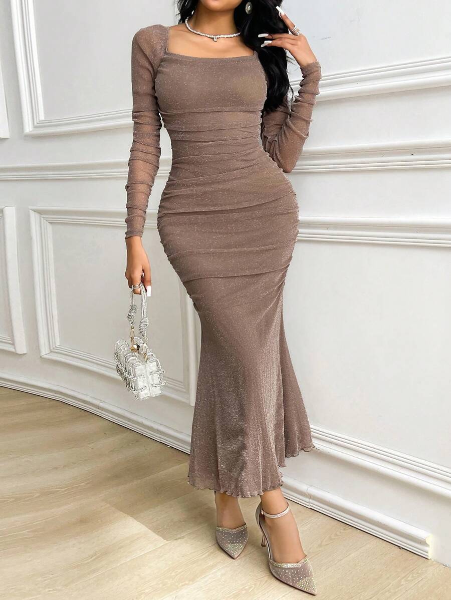 SHEIN Modelyn فستان طويل الأكمام بذيل حورية البحر بلون كاكي