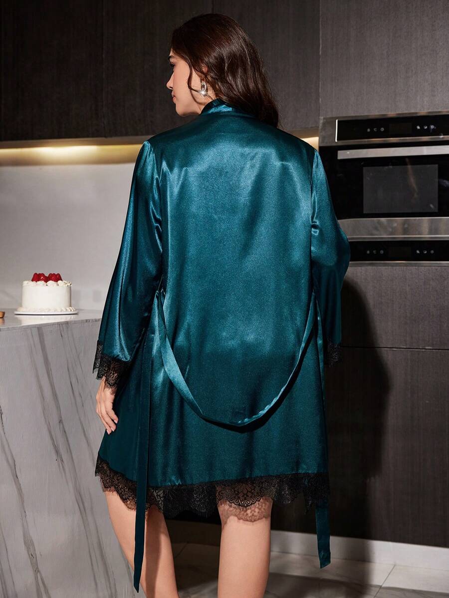 SHEIN SilkySpell فستان سليب مع روب حرير دانتيل