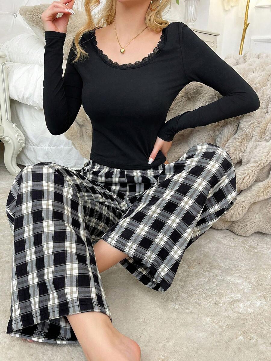 SHEIN طقم بيجامة بلوزة بأكمام طويلة وبنطلون مربعات