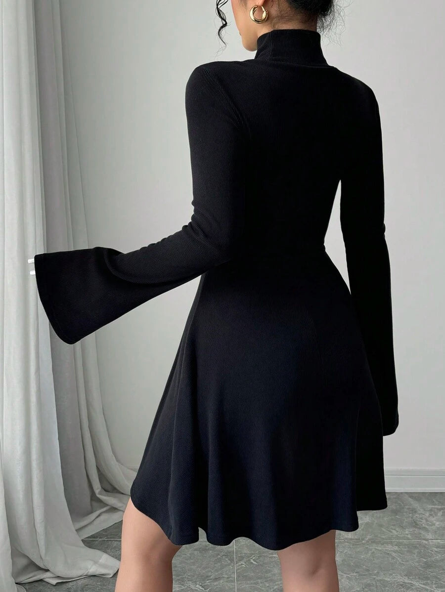 SHEIN Elenzga  فستان كاجوال اسود متوسط الطول بأكمام طويلة