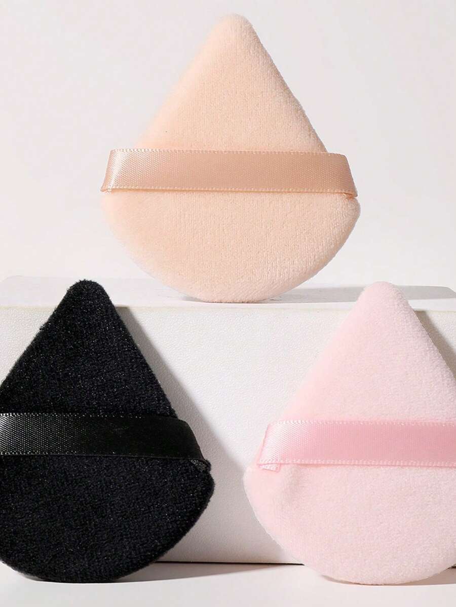 SHEIN إسفنجة مكياج مثلثة للبودرة والأساس