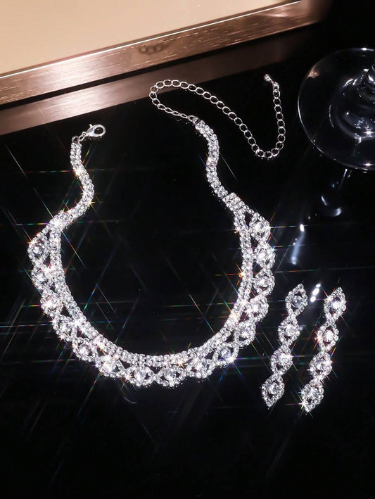 SHEIN طقم مجوهرات العروس قلادة وأقراط لامعة أنيقة