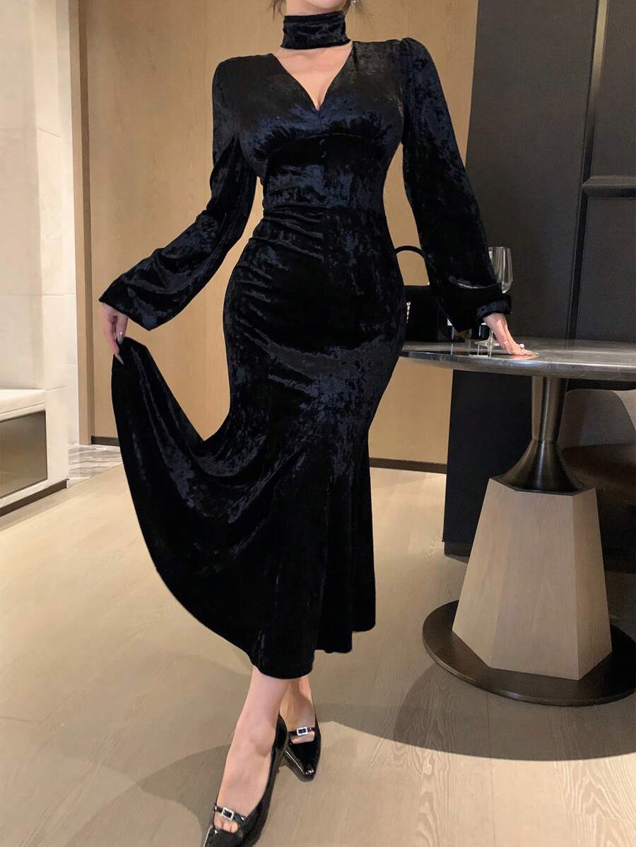 SHEIN DAZY فستان سهرة اسود طويل وخصر مزين وكشكشة
