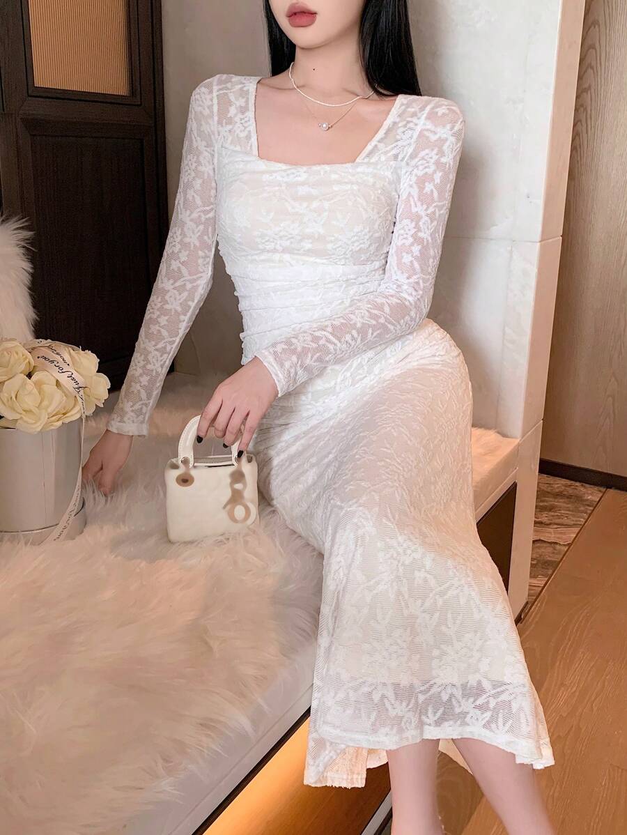 SHEIN DAZY فستان طويل بأكمام وياقة مربعة ودانتيل شفاف