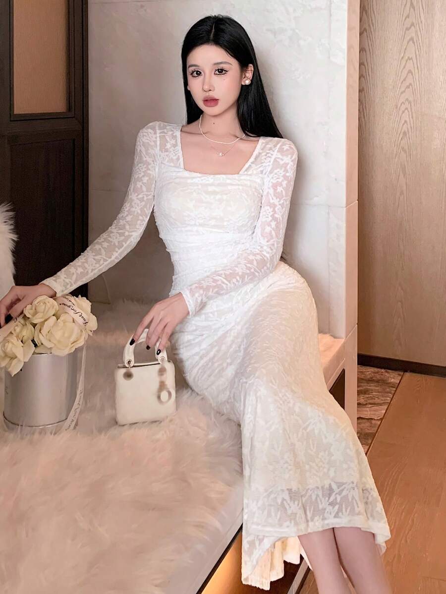 SHEIN DAZY فستان طويل بأكمام وياقة مربعة ودانتيل شفاف