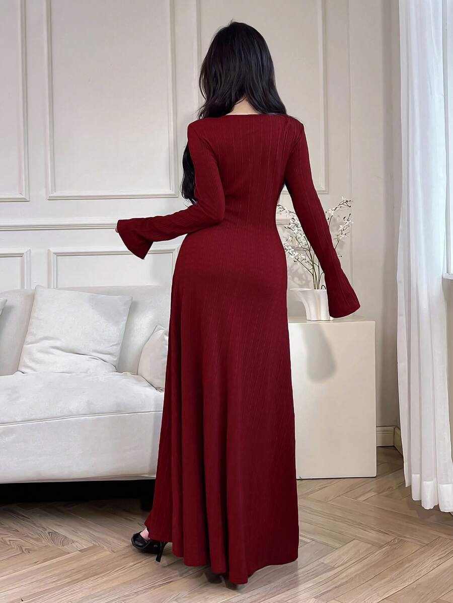 SHEIN Feyla فستان طويل ضيق باللون الأحمر