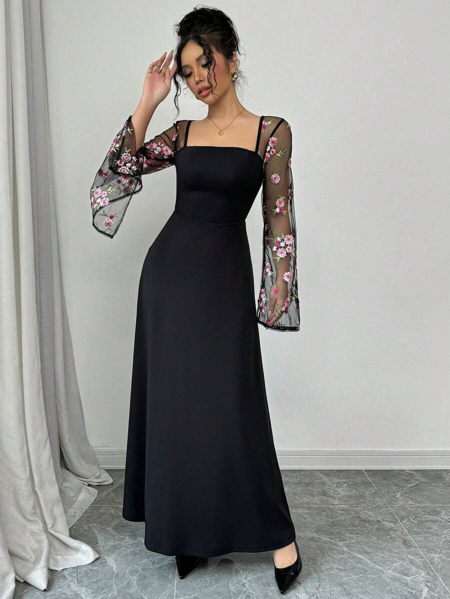 SHEIN Elenzga فستان شبكي مطرز بأكمام واسعة