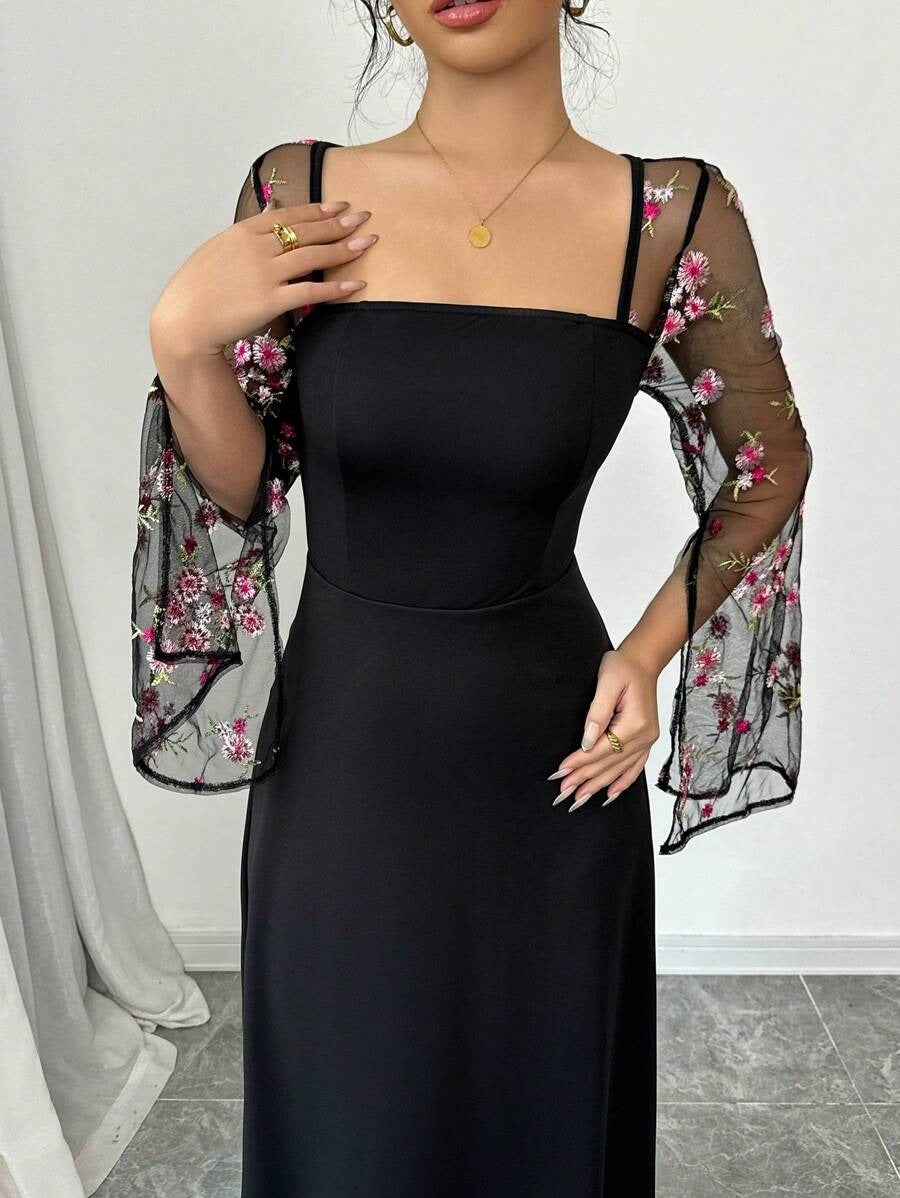 SHEIN Elenzga فستان شبكي مطرز بأكمام واسعة