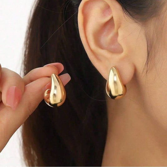SHEIN  أقراط الزنك