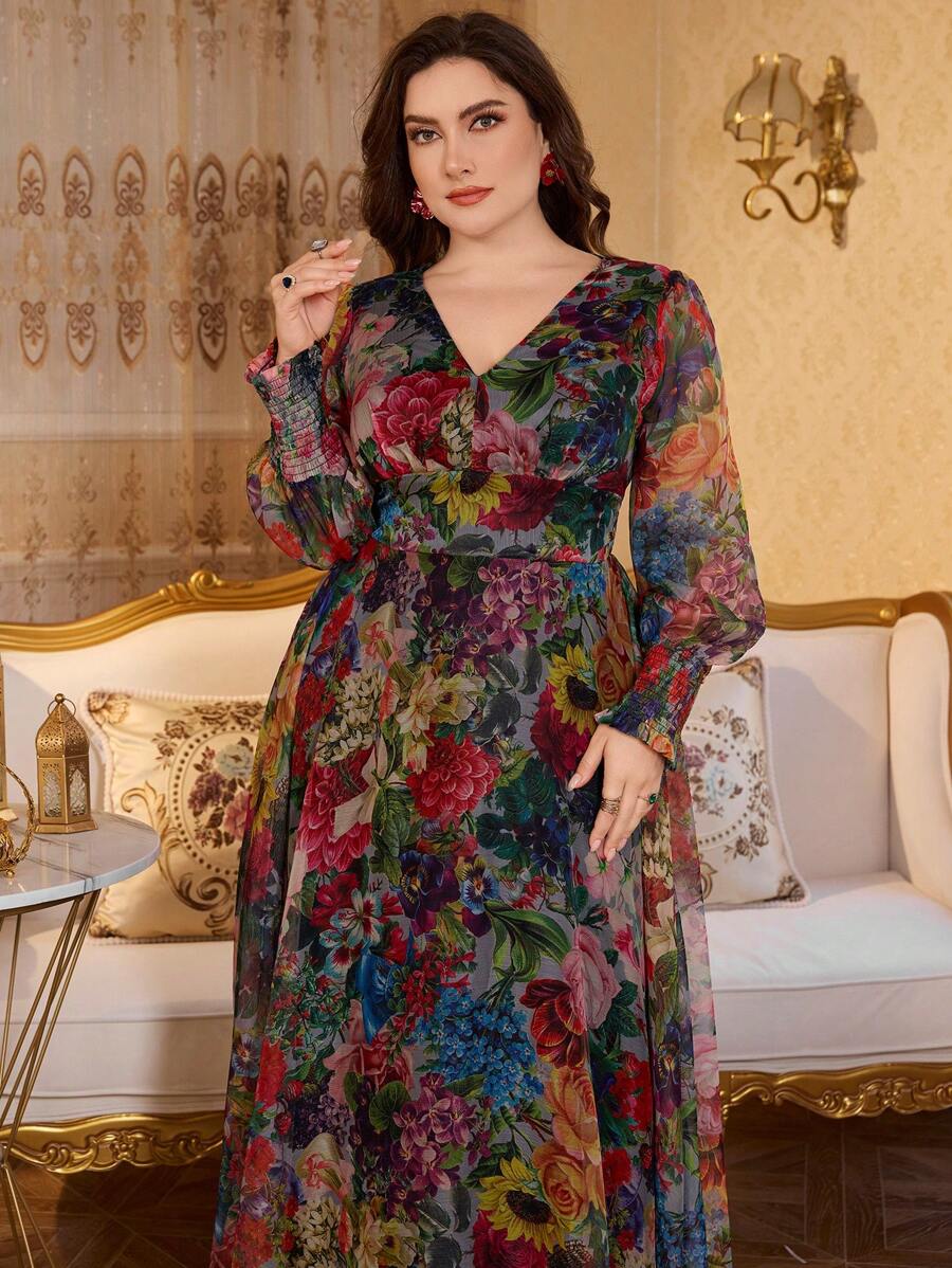 SHEIN Modelyn فستان فاخر مطرز بالدانتيل وياقة