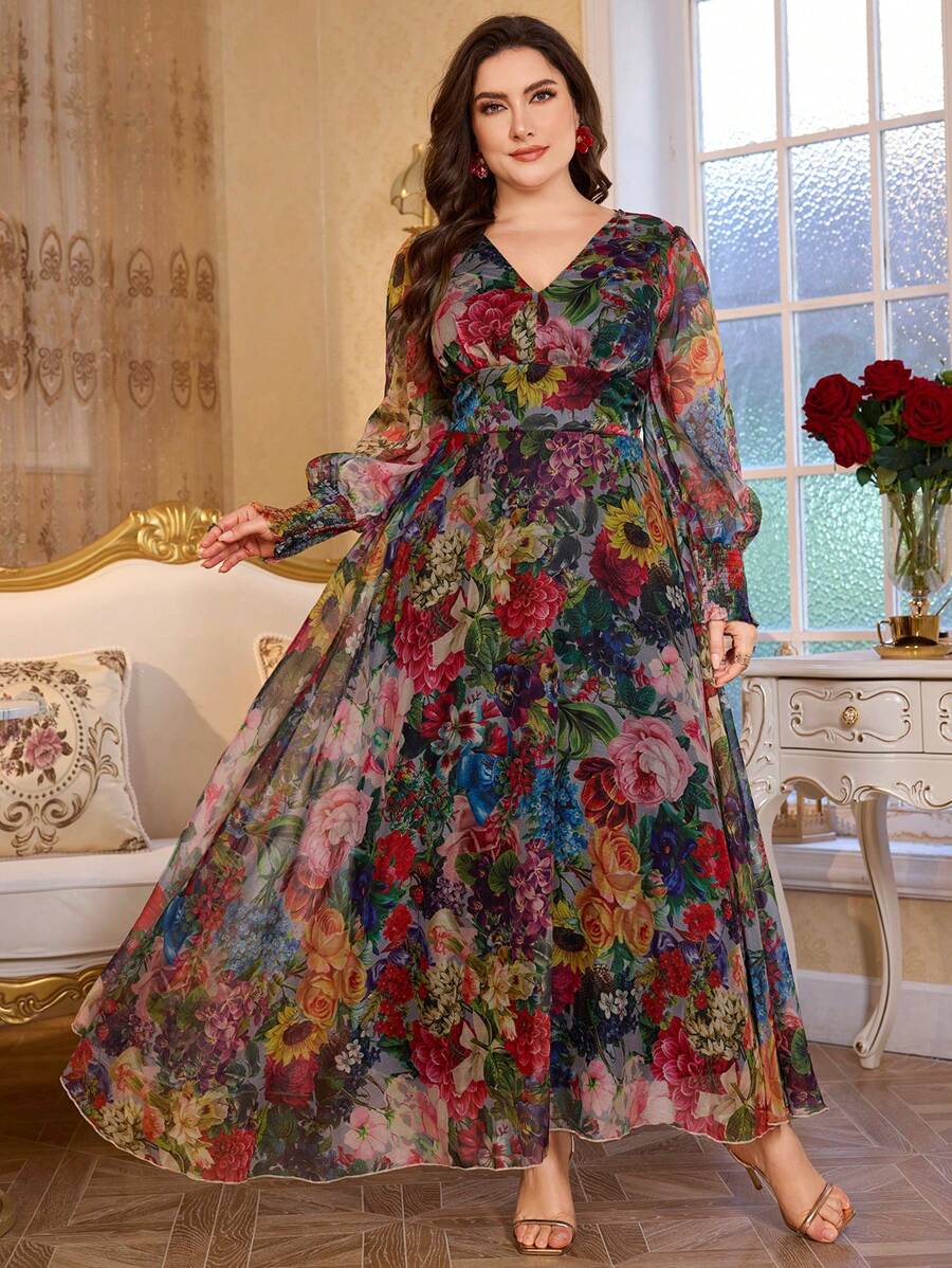 SHEIN Modelyn فستان فاخر مطرز بالدانتيل وياقة