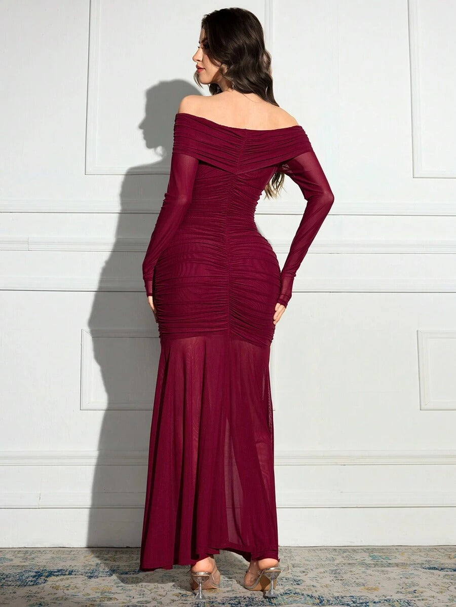 SHEIN Modelyn فستان سهرة عنابي بأكمام طويلة وكتف منسدل