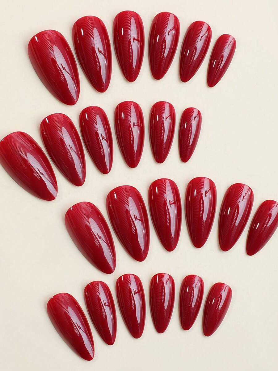 SHEIN مجموعة الأظافر (24 قطعة) طويلة من اللوز الأحمر
