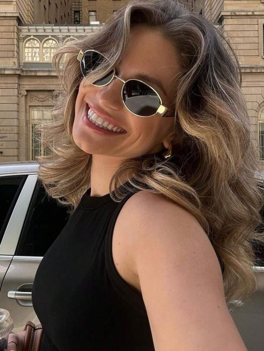 SHEIN نظارة بإطار معدني صغير بتصميم بيضاوي كلاسيكي