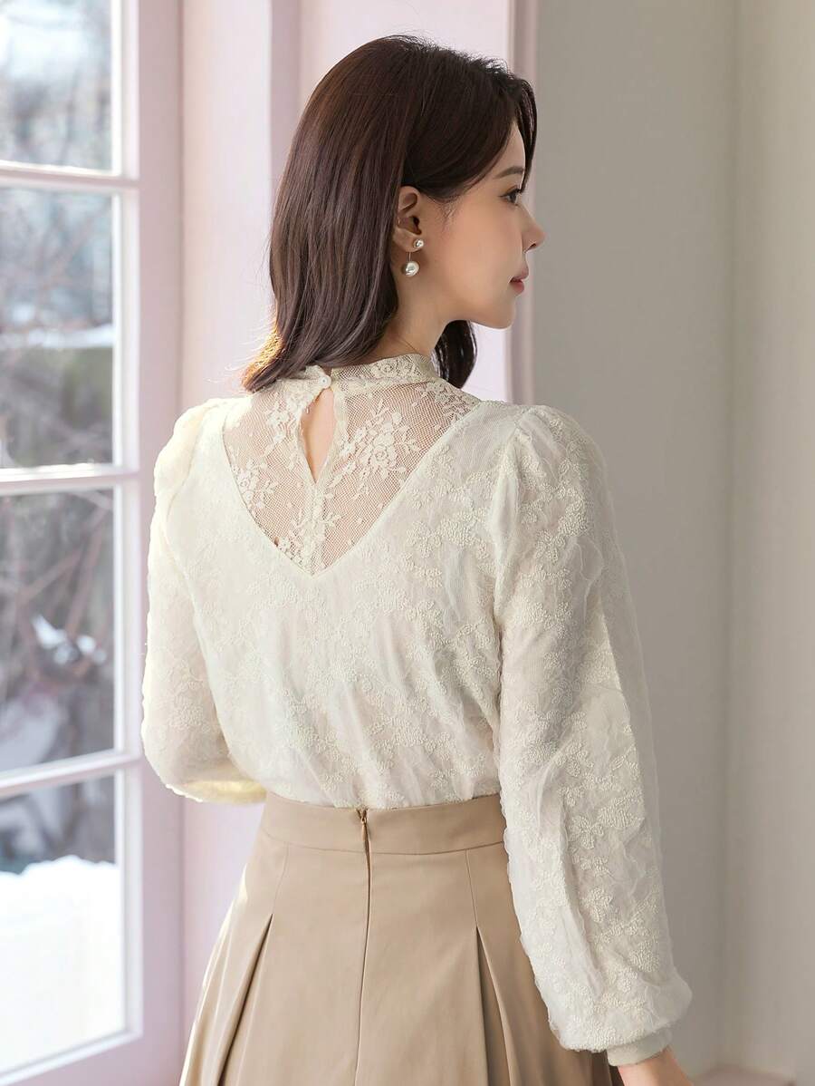 SHEIN Wynsel تي شيرت نسائي قصير الأكمام بطبقات من قماش الشبك