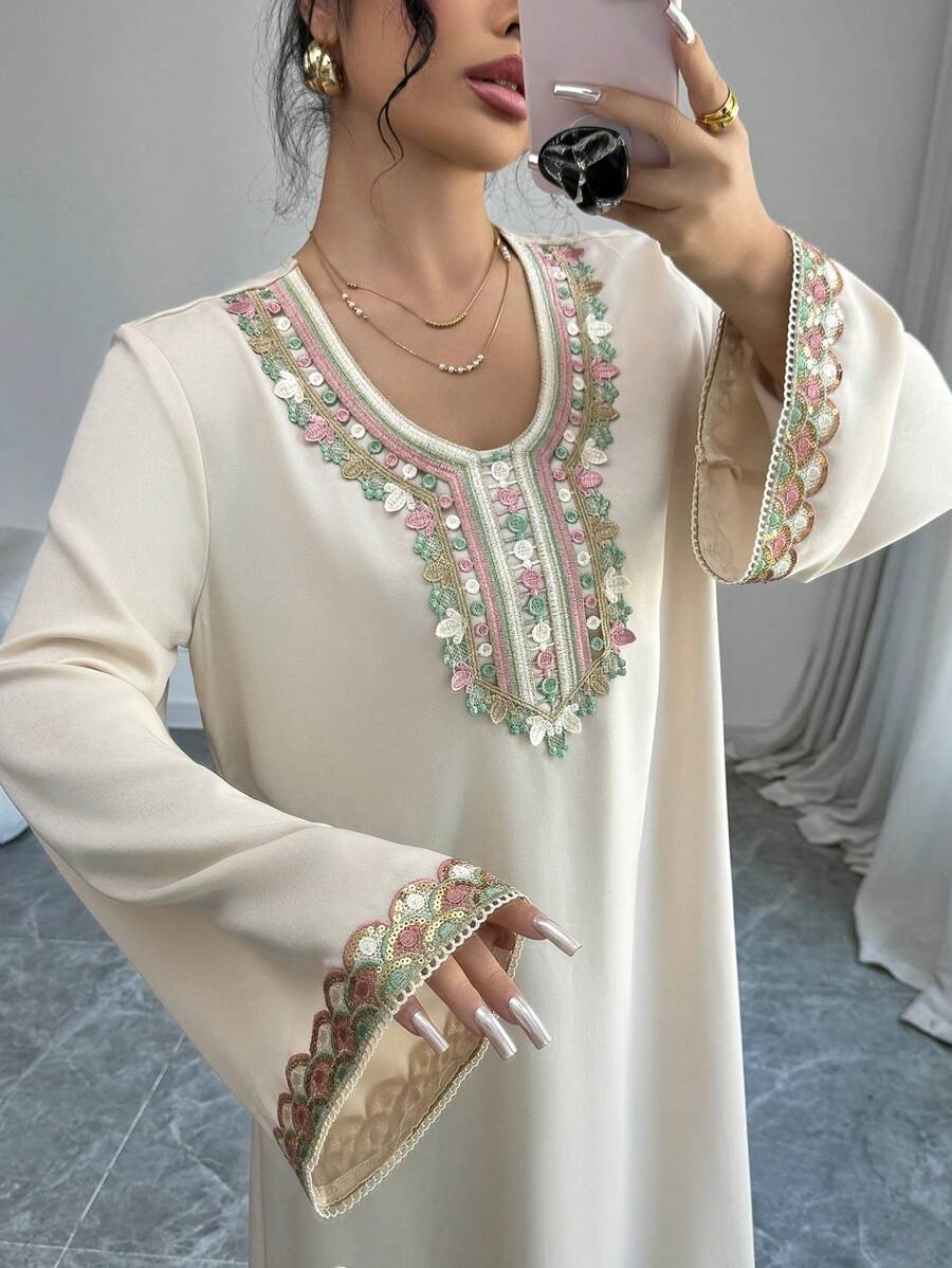 SHEIN Al Najma فستان طويل أكمام مطرز بزهور كفتان محتشم