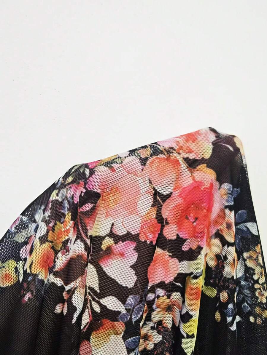 SHEIN فستان زلة شفاف مرقع استرتش ودانتيل مطبوع بالزهور