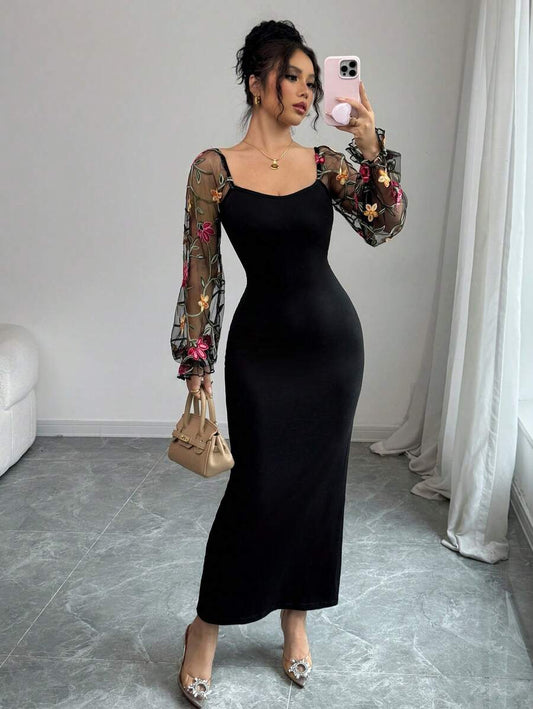 SHEIN Elenzga فستان اسود مكشوف الكتفين مطرز بطبعات زهرية