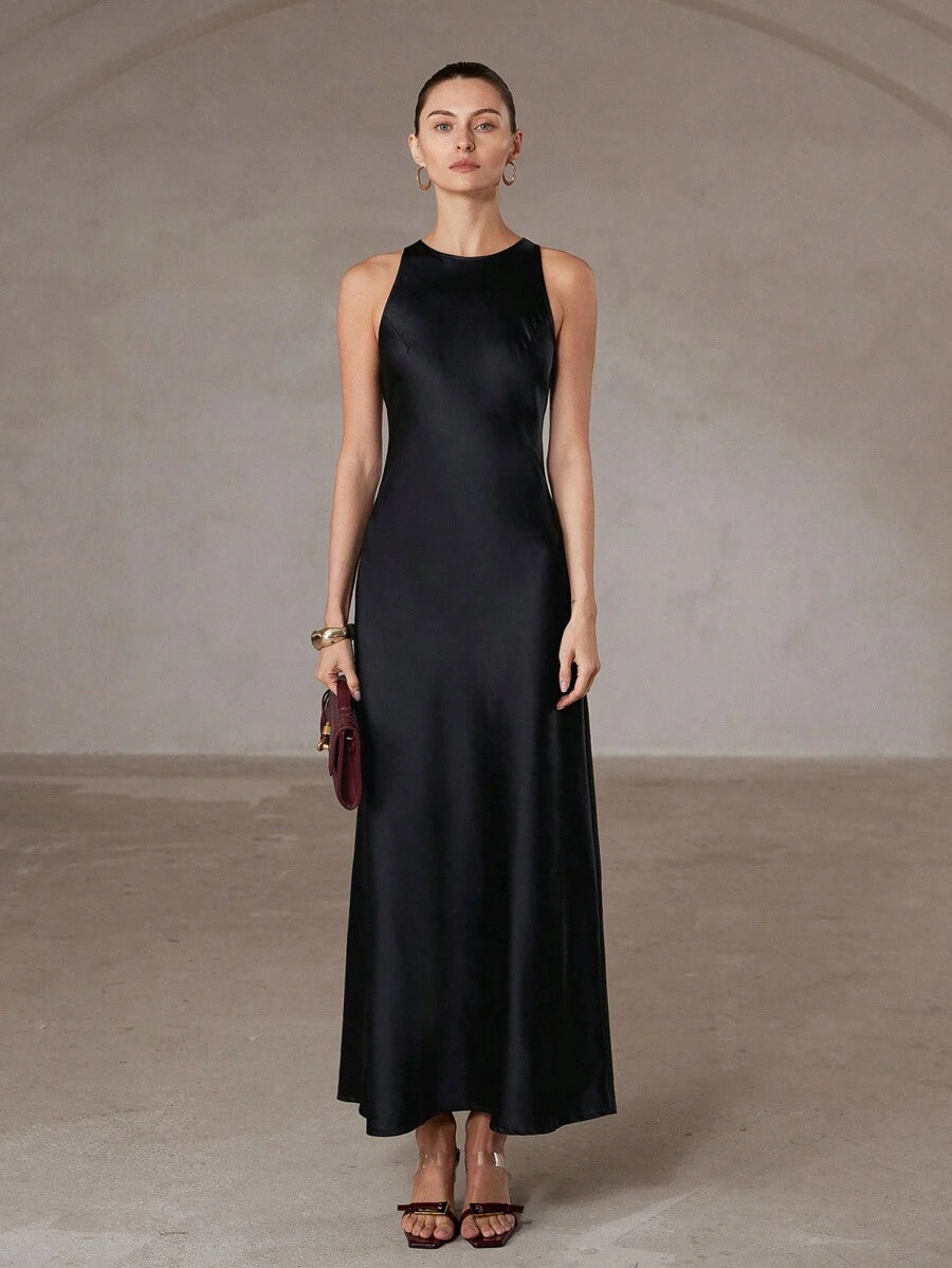 SHEIN Aveloria Modichic فستان أسود طويل ساتان بتصميم غير متماثل