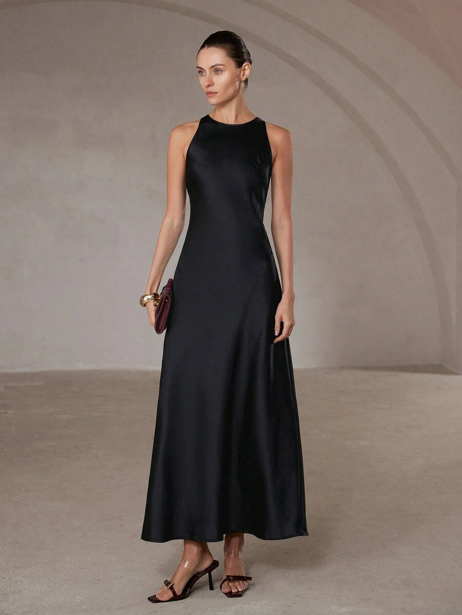 SHEIN Aveloria Modichic فستان أسود طويل ساتان بتصميم غير متماثل
