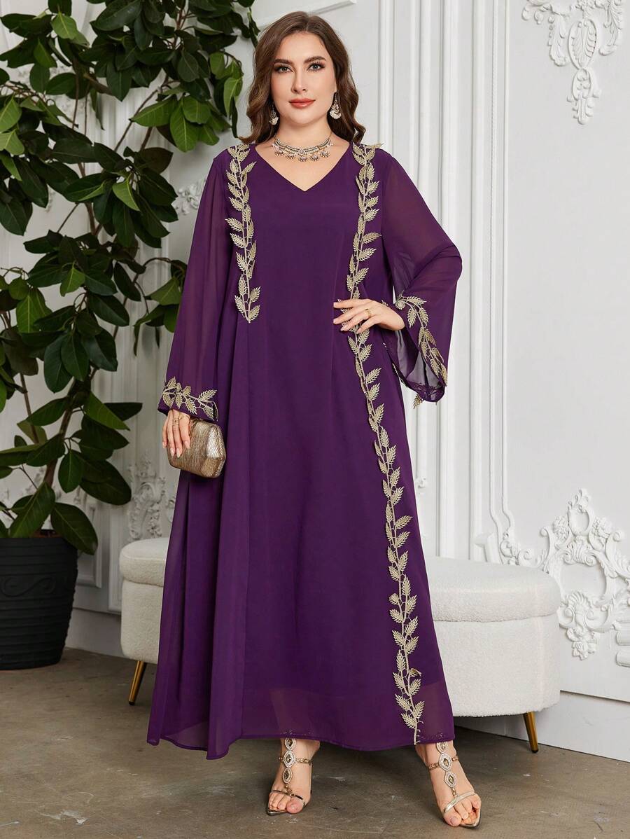 SHEIN Najma CURVE فستان شيفون مطرز بلمسة ذهبية