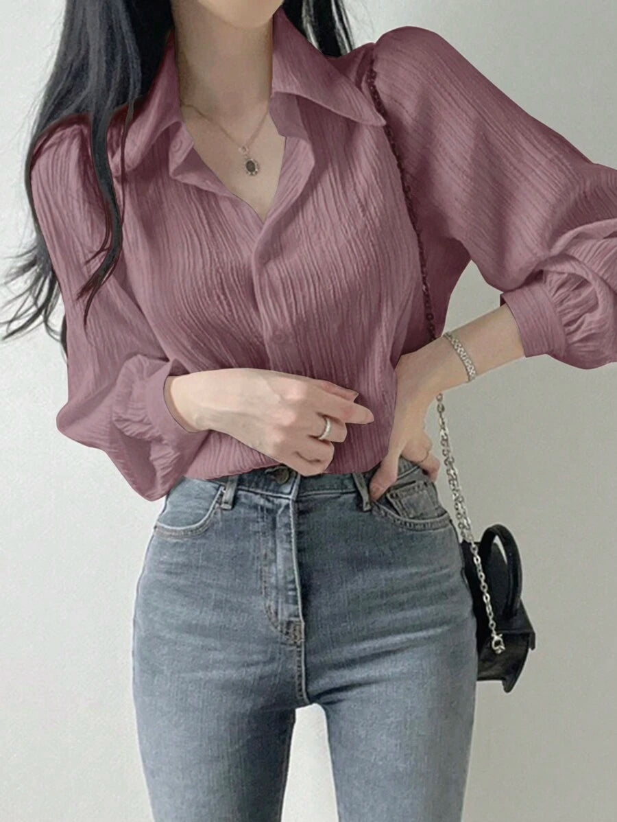 SHEIN DAZY قميص بياقة منحرفة وتجاعيد بلون أرجواني بأكمام طويلة