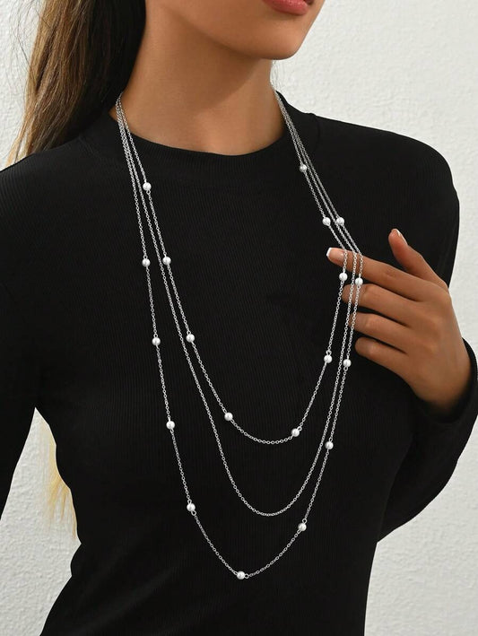 SHEIN قلادة فضية خرز صناعي بتصميم هندسي