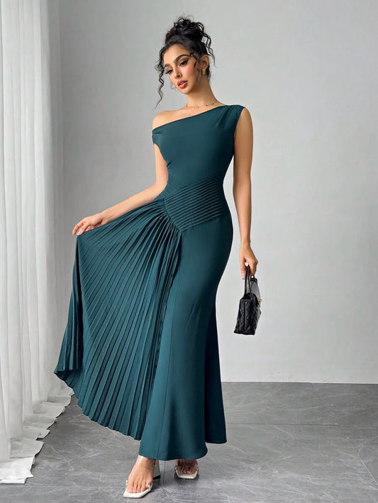 SHEIN Modelyn فستان كاجوال أخضر مطوي بتصميم غير متماثل أنيق