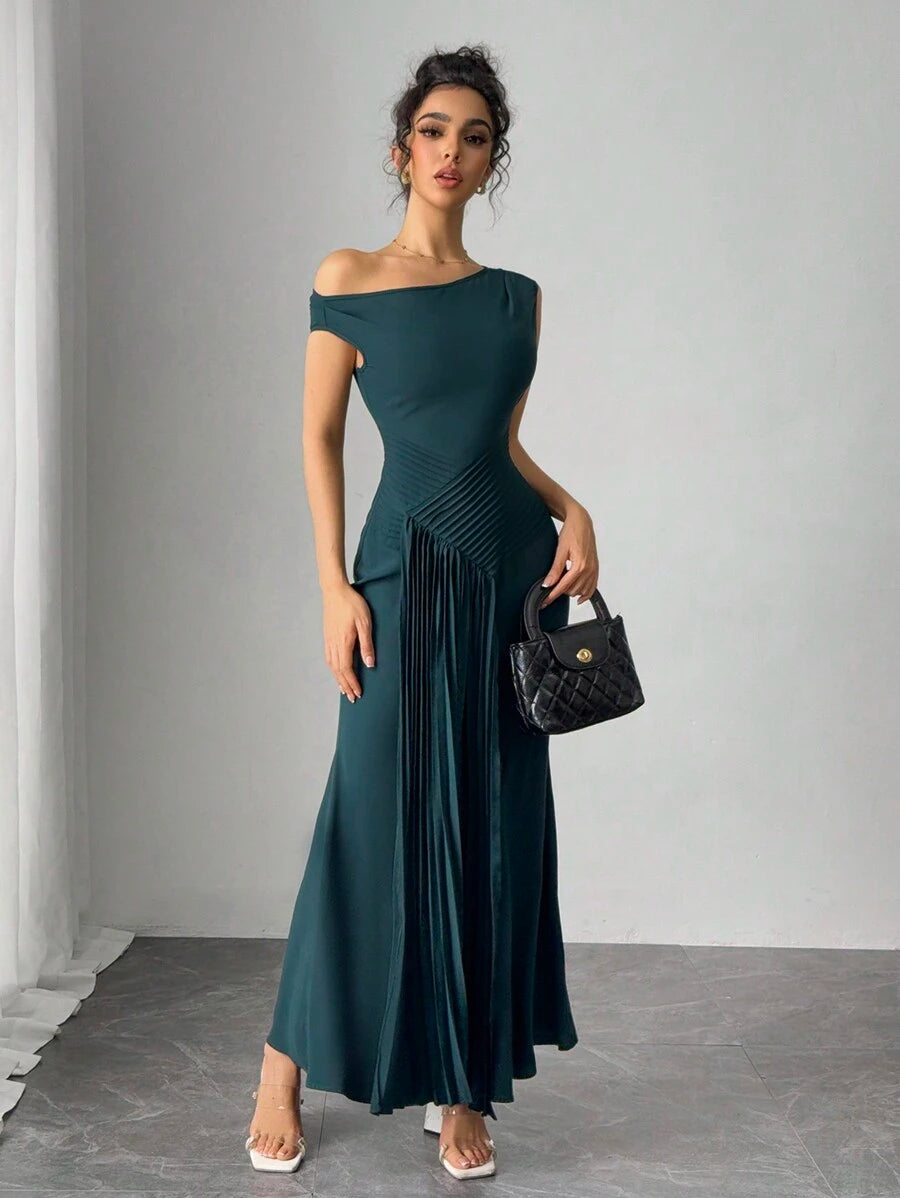 SHEIN Modelyn فستان كاجوال أخضر مطوي بتصميم غير متماثل أنيق