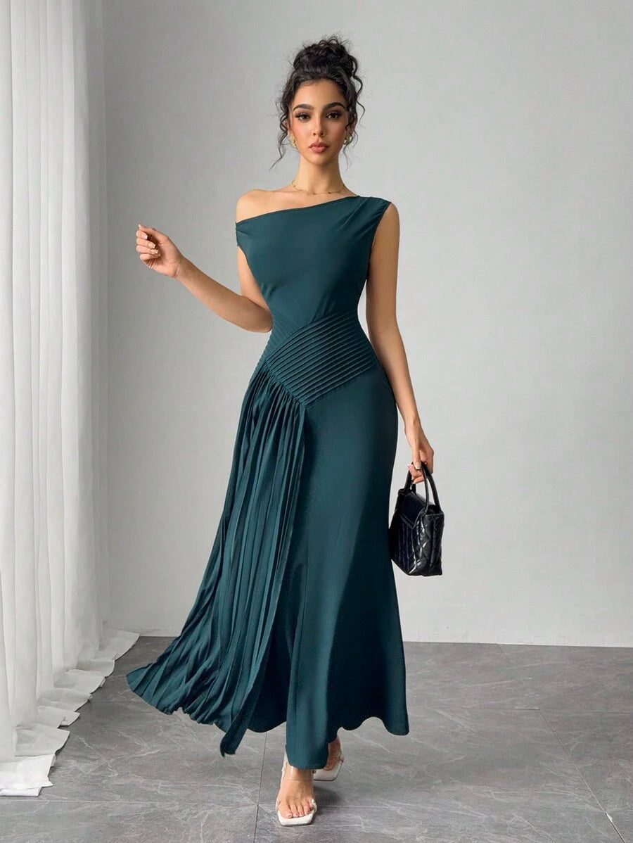 SHEIN Modelyn فستان كاجوال أخضر مطوي بتصميم غير متماثل أنيق