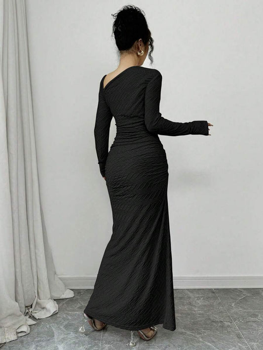 SHEIN Elenzga فستان اسود طويل بخصر منحوت وياقة