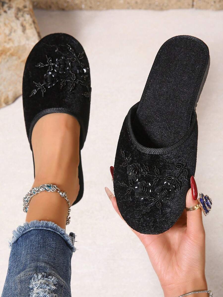 SHEIN شبشب نسائي اسود مزين باللؤلؤ