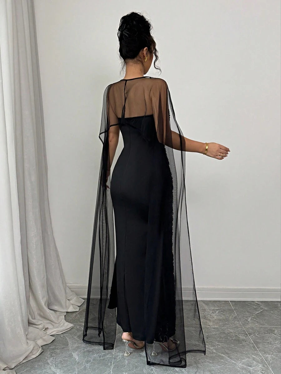 SHEIN Elenzga فستان اسود ملفوف مزين بوردة ومعه شال