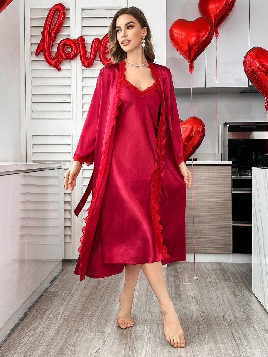 SHEIN SilkySpell فستان نوم بحمالات رفيعة وشق جانبي وروب بحزام