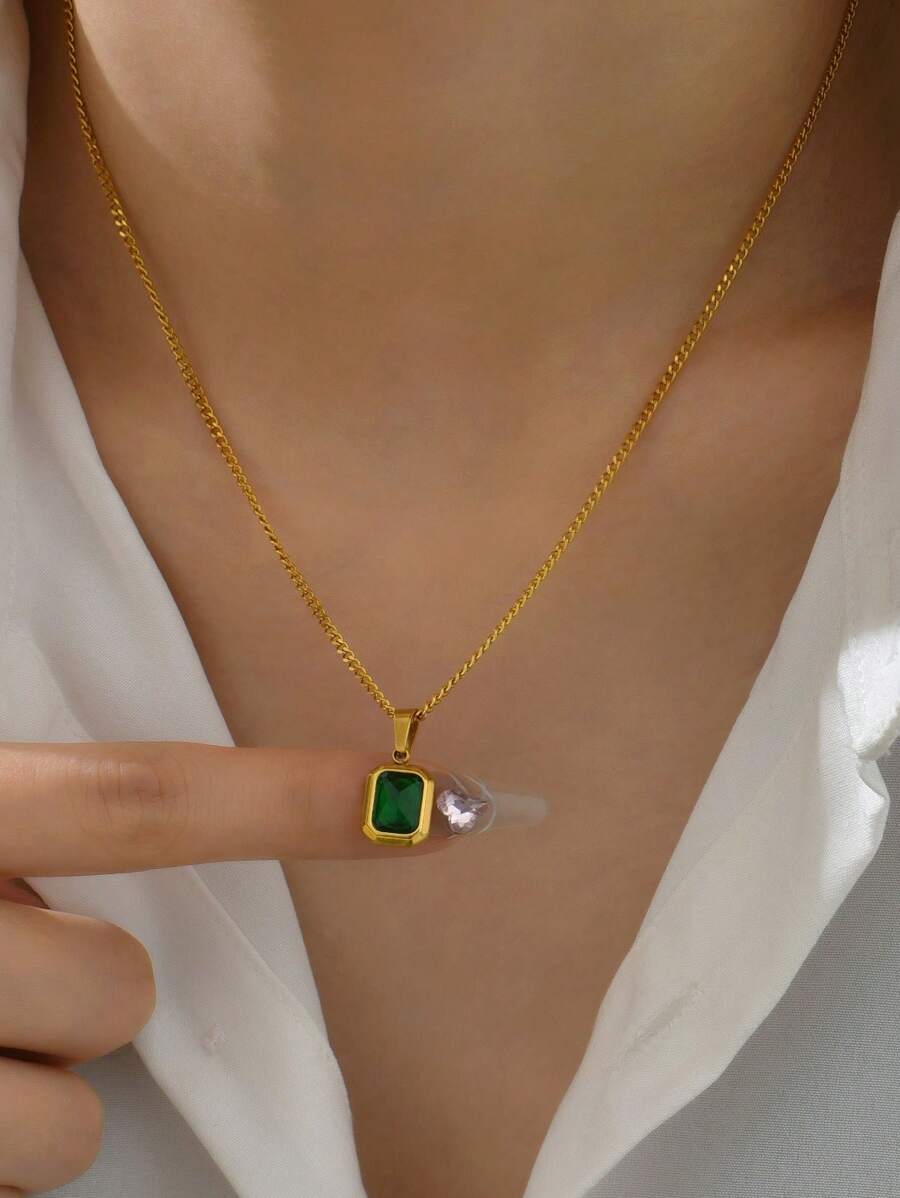 SHEIN قلادة فولاذية بحجر أخضر ذهبي