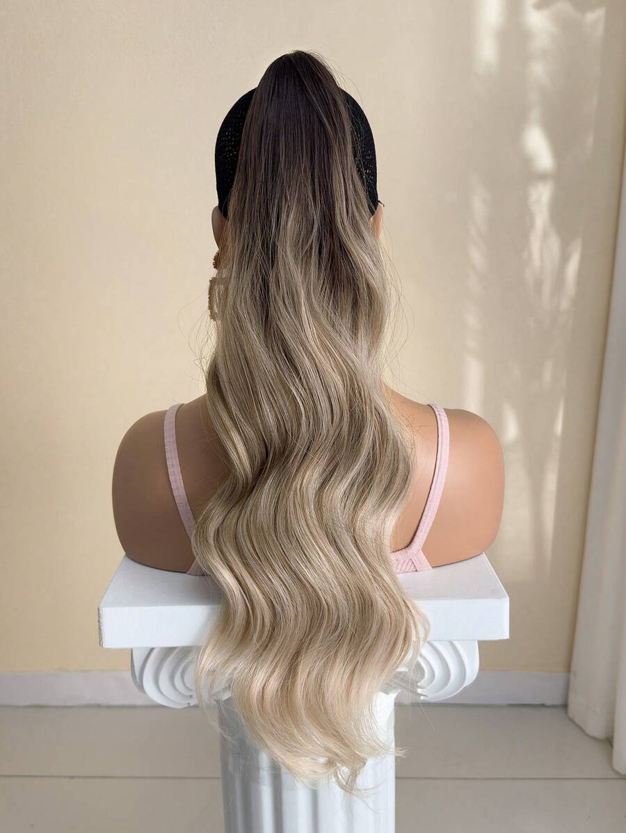 SHEIN باروكة ذيل الحصان بالمخلب 24 بوصة مموج