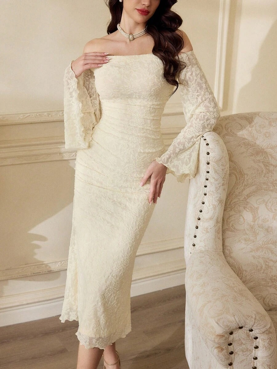 SHEIN Vintamour فستان دانتيل وشبك كتف مكشوف