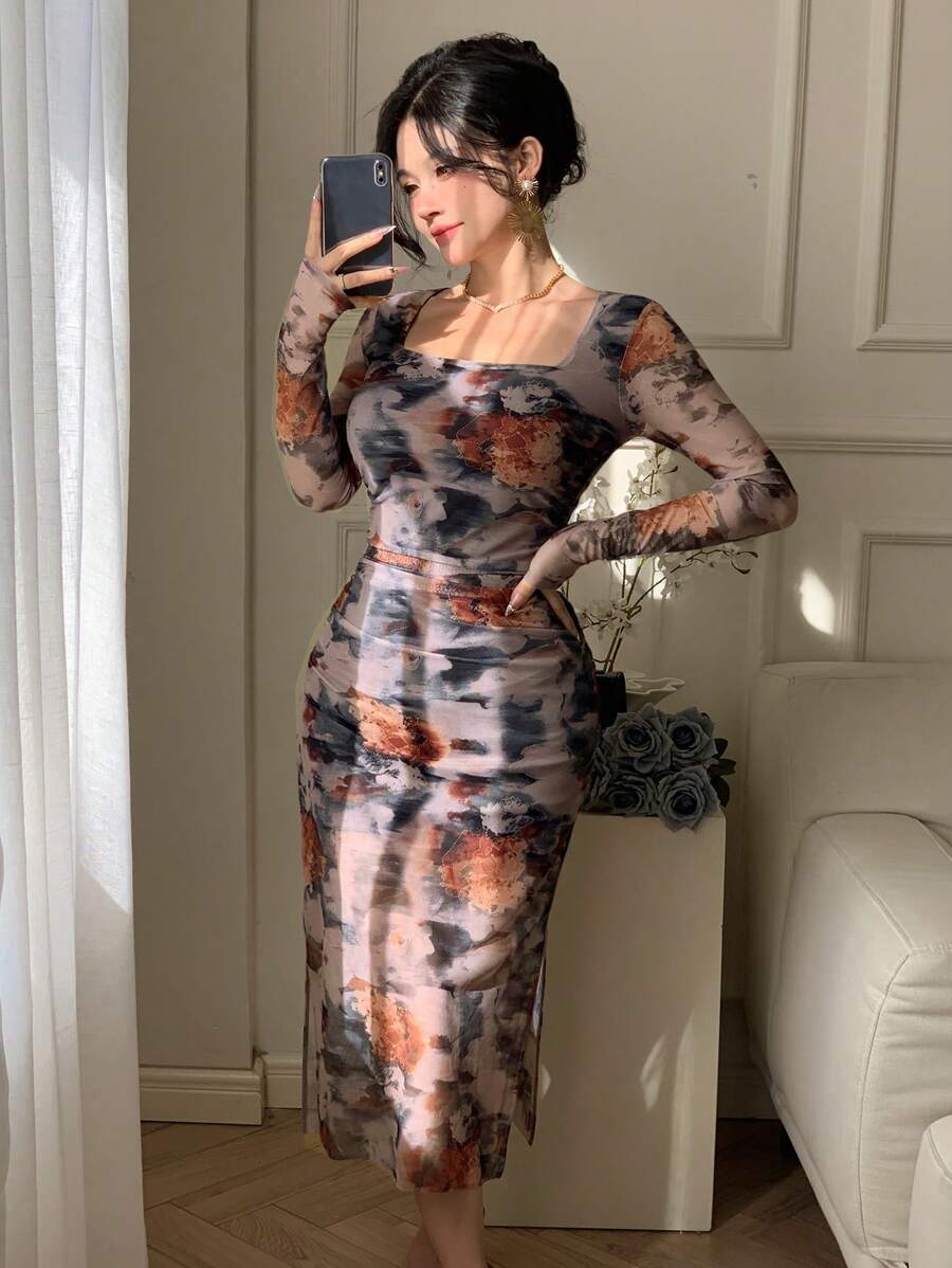 SHEIN DAZY فستان بأكمام طويلة بطبعات زهرية