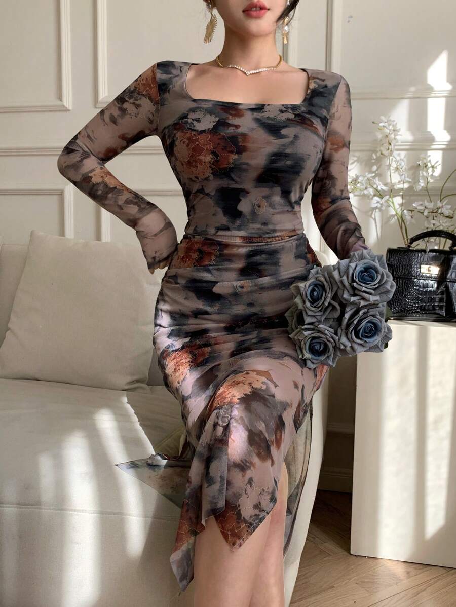 SHEIN DAZY فستان بأكمام طويلة بطبعات زهرية