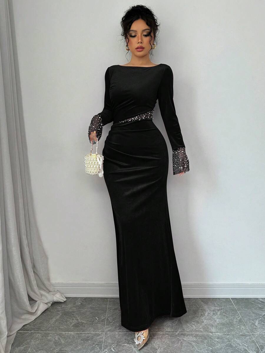 SHEIN Elenzga فستان اسود مزين باللؤلؤ مع خصر وشق