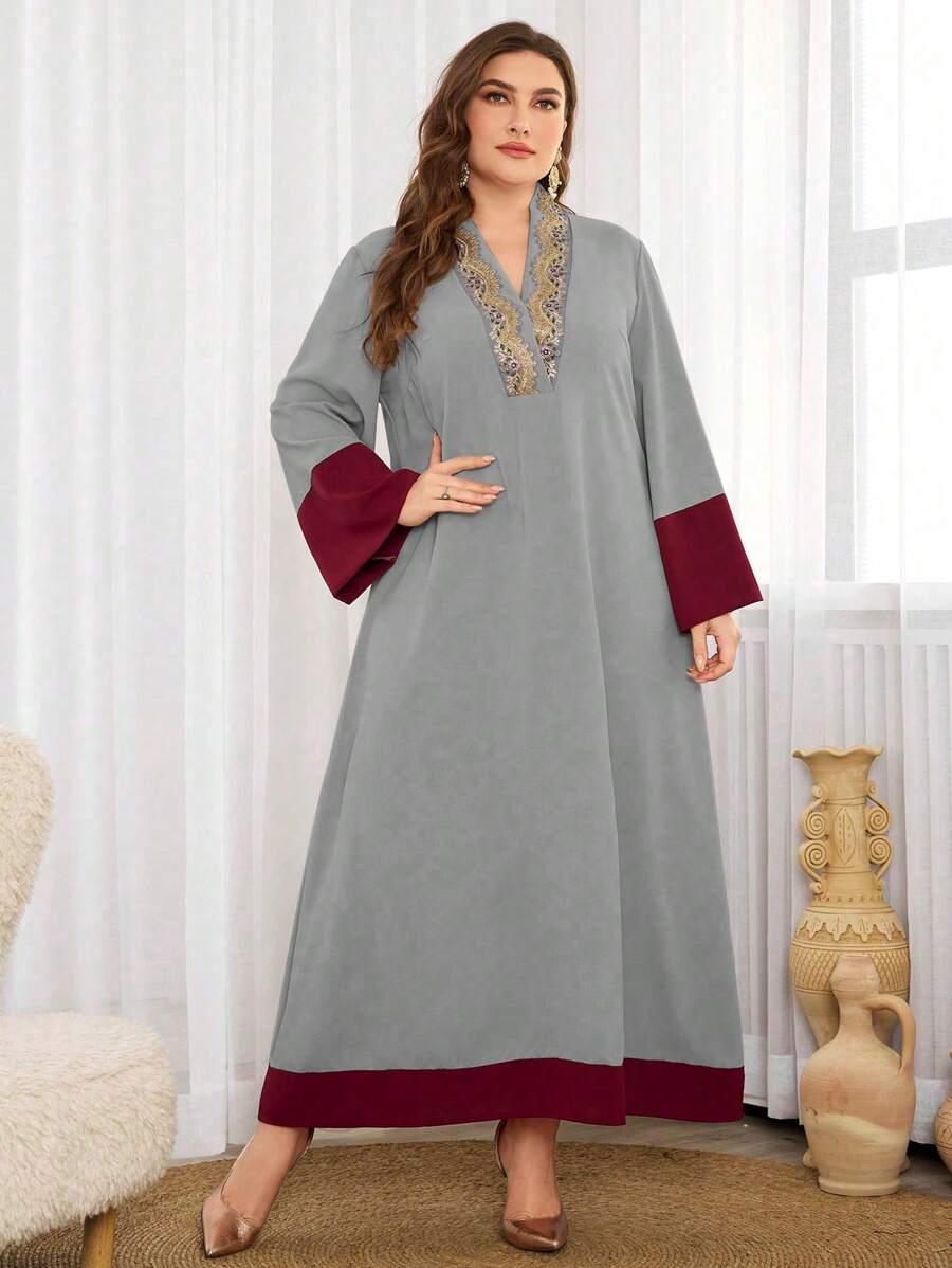 SHEIN Najma CURVE فستان كافتان ماكسي بطبعة كتل لون أنيقة