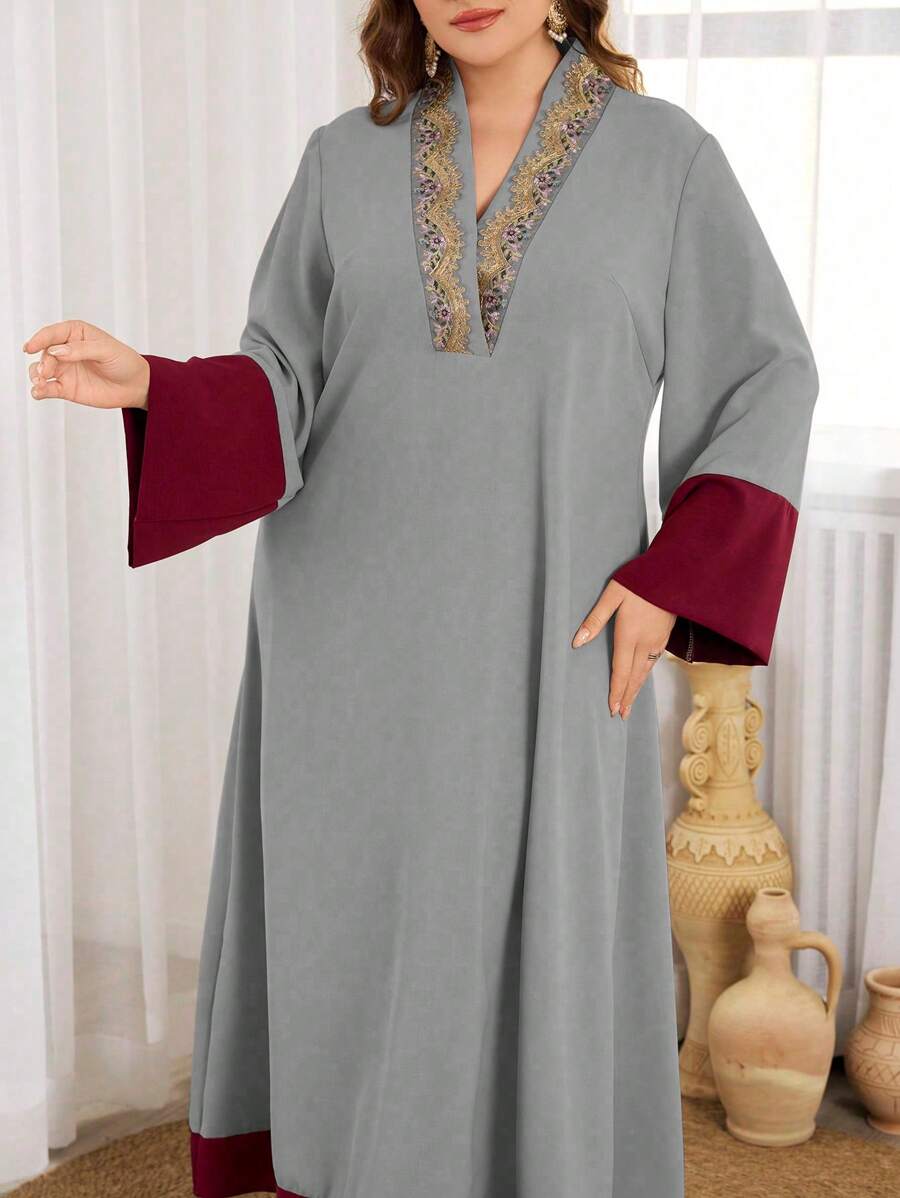 SHEIN Najma CURVE فستان كافتان ماكسي بطبعة كتل لون أنيقة