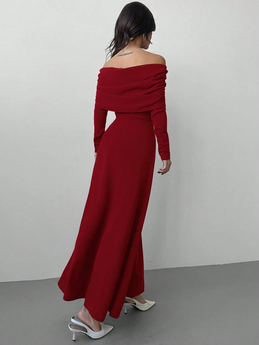 SHEIN Firerie فستان أحمر كاجوال بأكمام طويلة وأكتاف مكشوفة