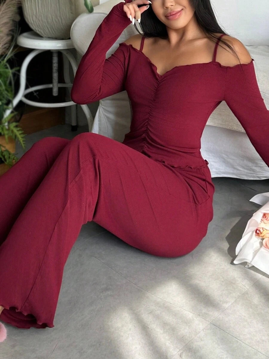 SHEIN طقم ملابس داخلية من الأكريليك بتصميم كتف بارز عنابي