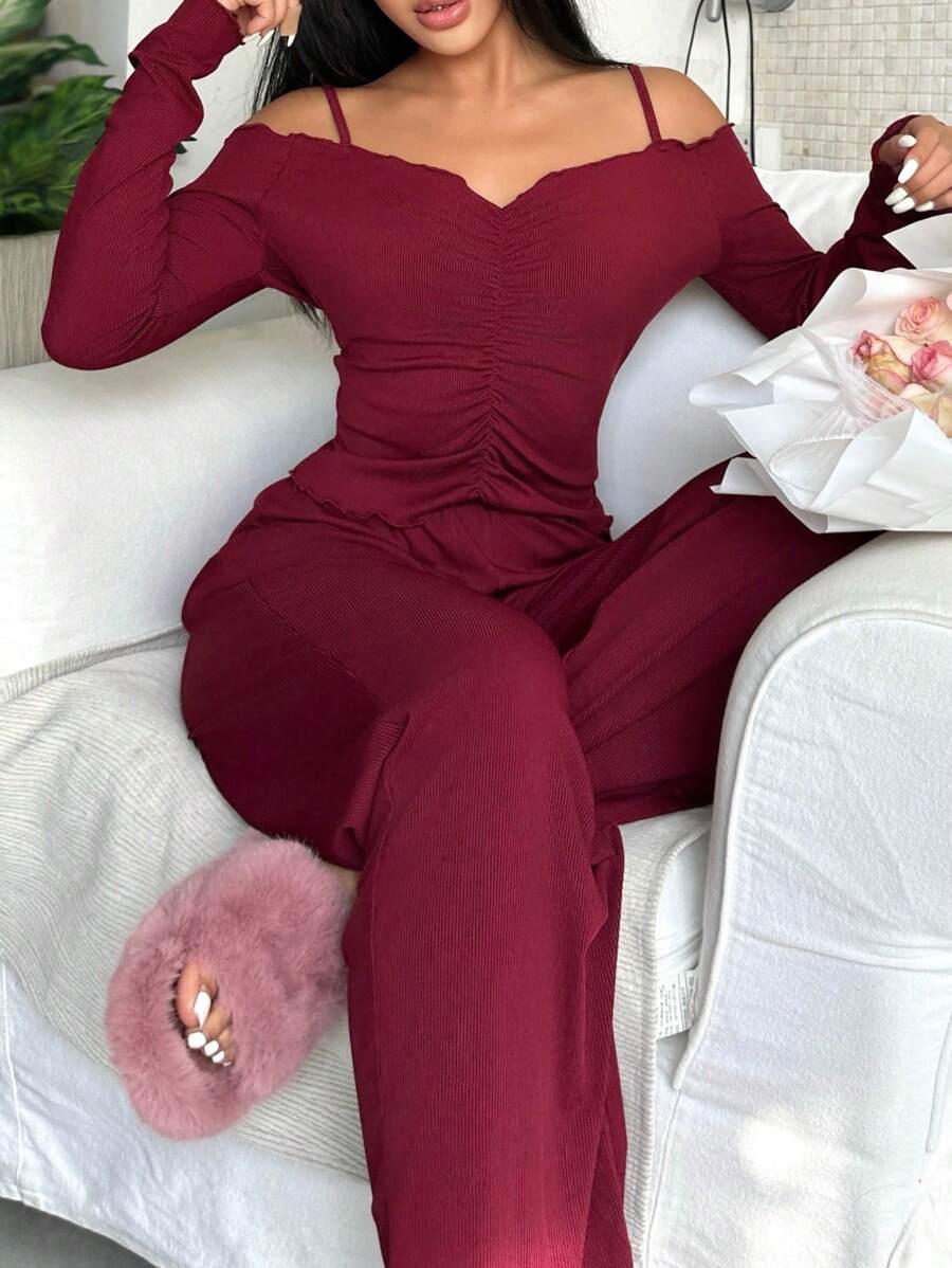 SHEIN طقم ملابس داخلية من الأكريليك بتصميم كتف بارز عنابي